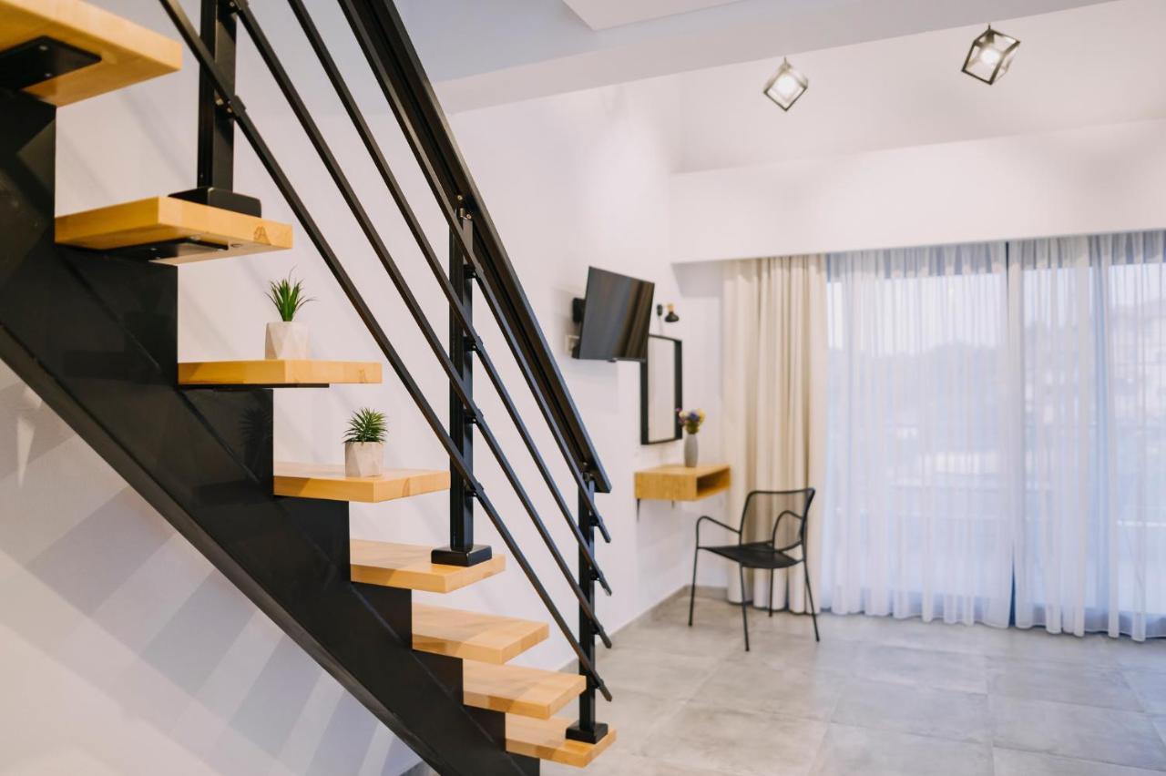 Blue Stone Luxury Suites Limenária Eksteriør bilde