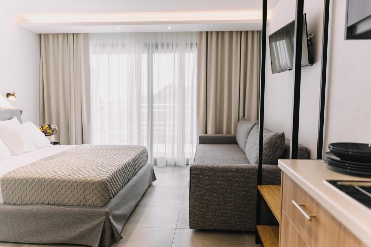 Blue Stone Luxury Suites Limenária Eksteriør bilde