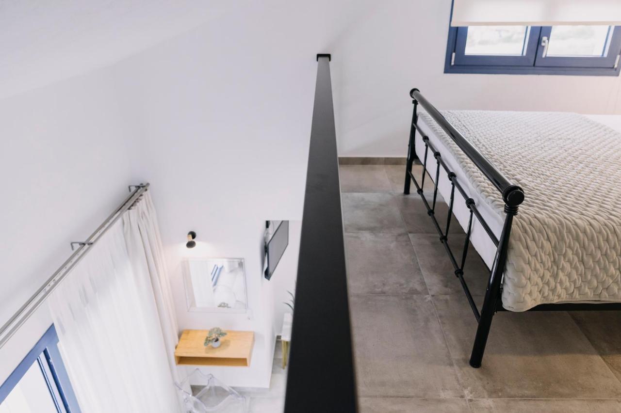 Blue Stone Luxury Suites Limenária Eksteriør bilde