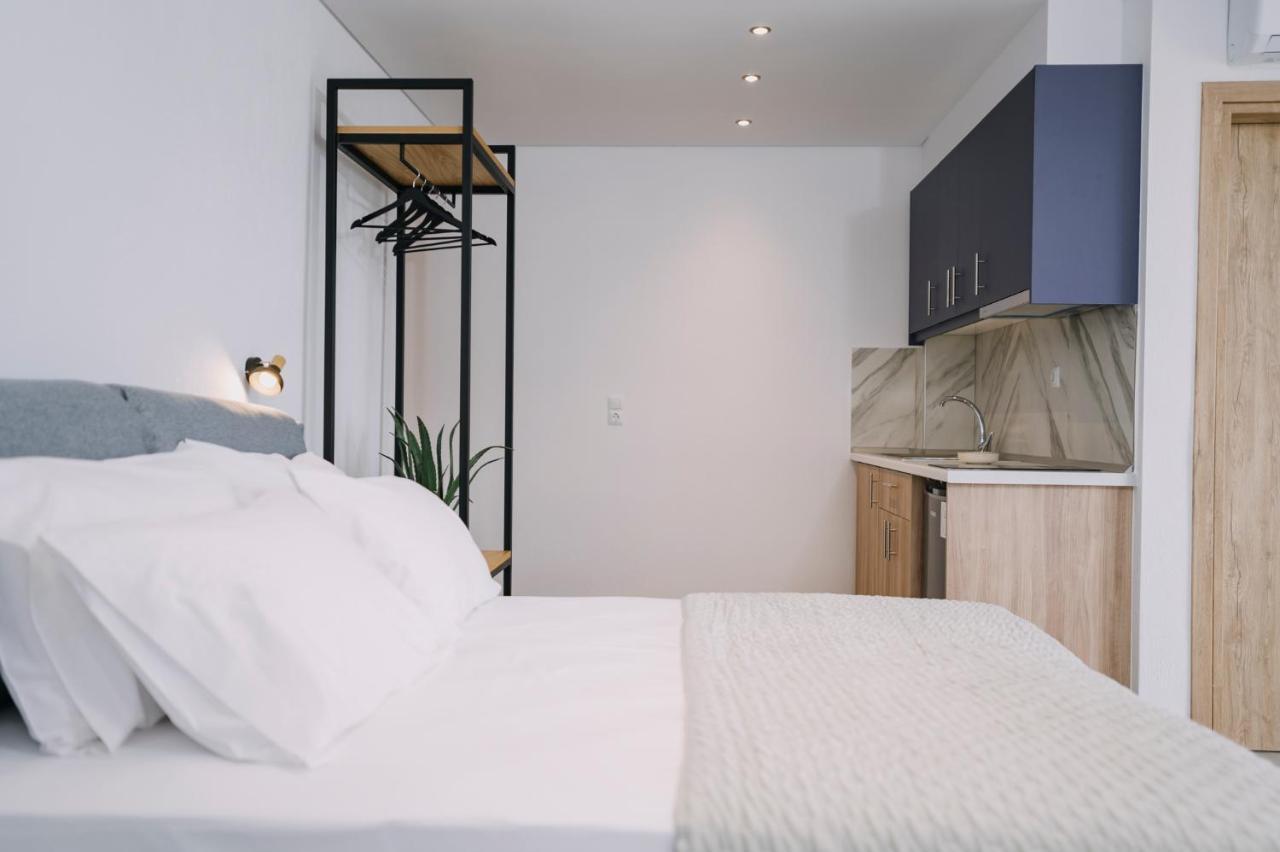 Blue Stone Luxury Suites Limenária Eksteriør bilde